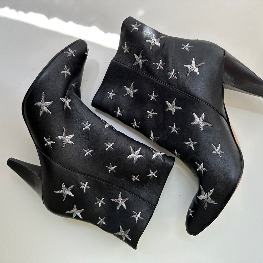 Dolce Vita Black Loden Embroidered Star Bootie- Perfect for Eras Tour!!